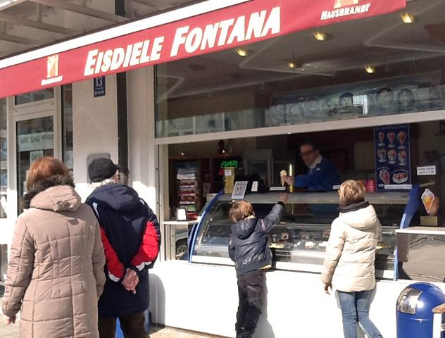  Eisalarm im REZ!<br>Eisdiele Fontana öffnet am 28.02.2014!